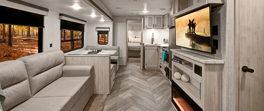 DELLA TERRA TRAVEL TRAILER />
                <p> At EAST TO WEST, we build RVs for every adventure. Della Terra, our line of travel trailers, are designed with your comfort and convenience in mind. From countless features to reliable quality construction, we strive to offer you a product that will make your camping experience enjoyable for the whole family.</p>
              </div>
              <div class=